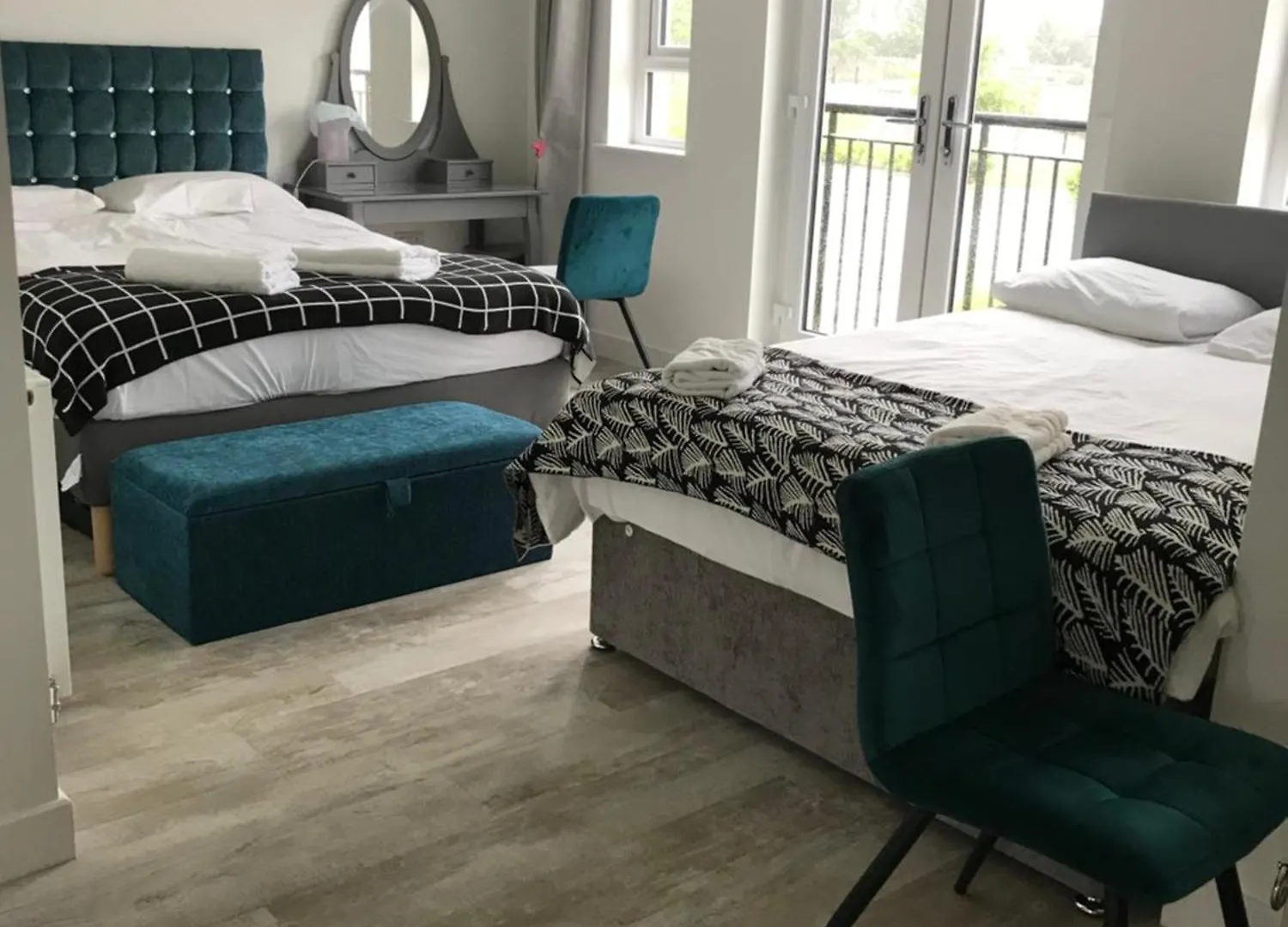 אדינבורו Two Bedrooms With 3 Double Beds 2 Bathrooms בריטניה