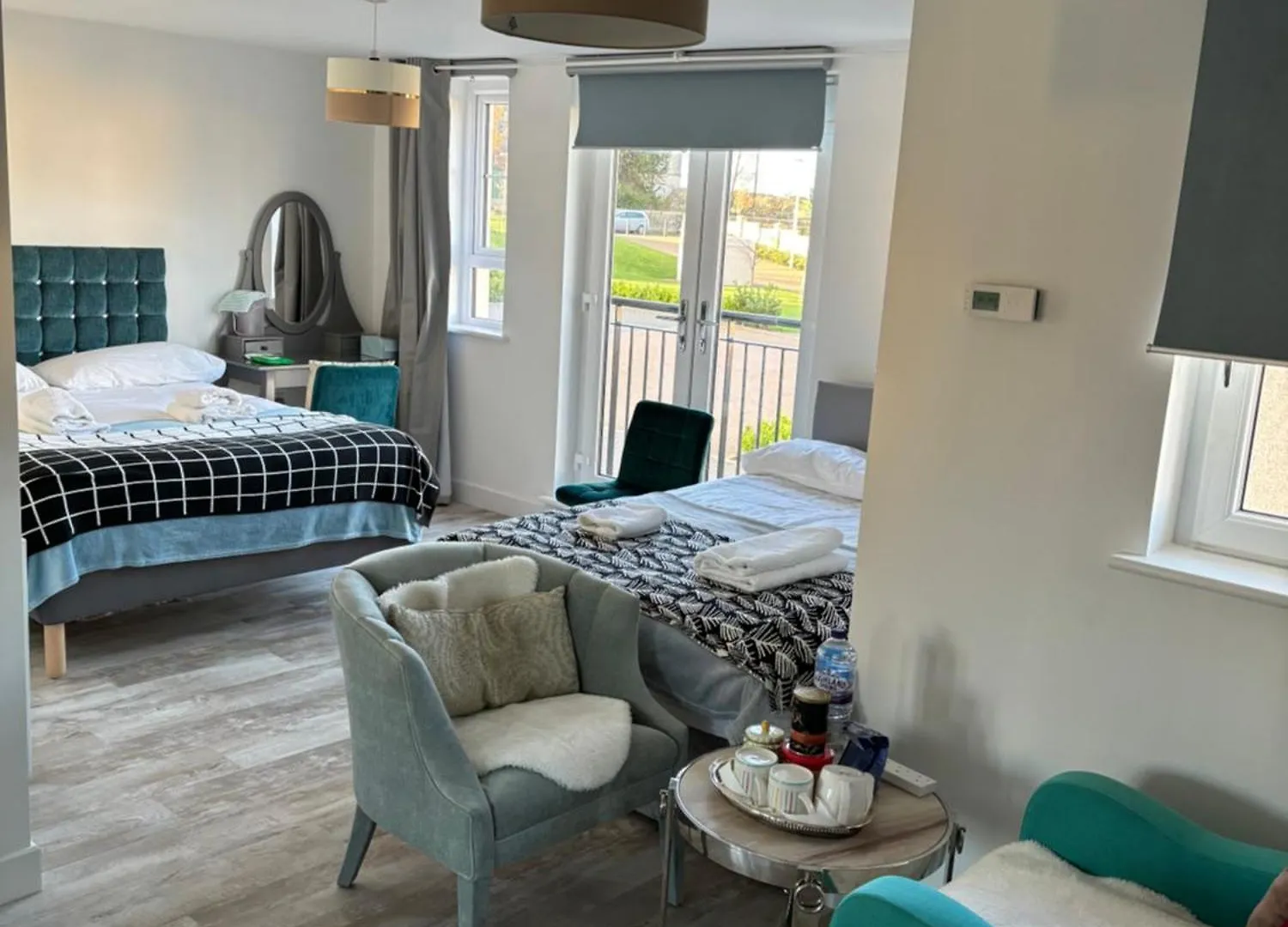 אדינבורו Two Bedrooms With 3 Double Beds 2 Bathrooms